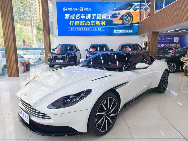 Aston Martin DB11