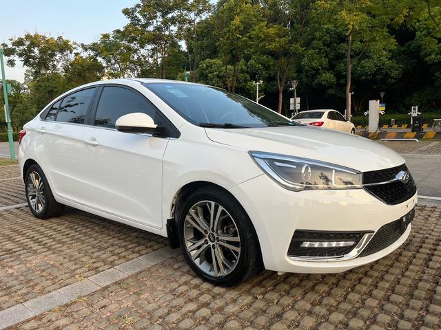 Chery Arrizo 5