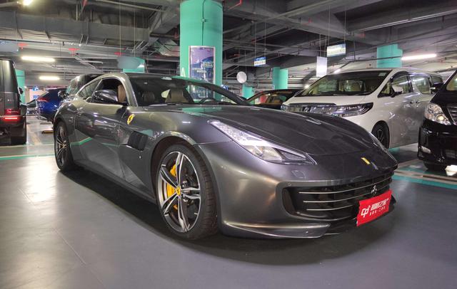 Ferrari GTC4Lusso