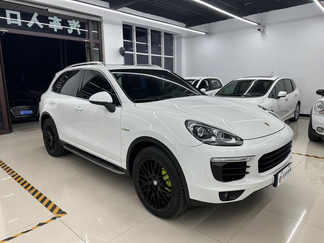 Porsche Cayenne E-Hybrid