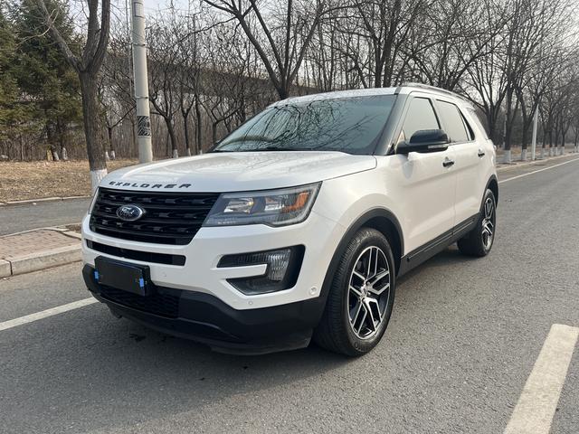 Ford Explorer (imported)