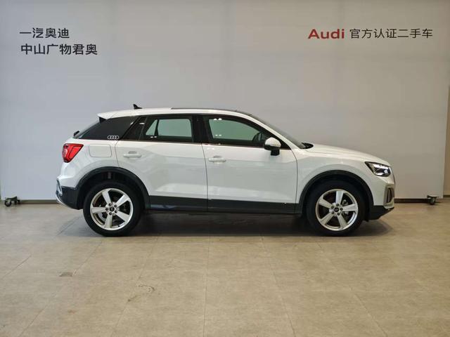 Audi Q2L