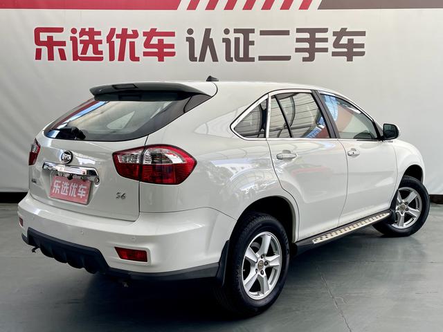 BYD S6