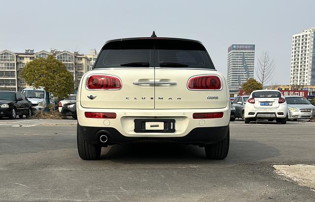 MINI CLUBMAN