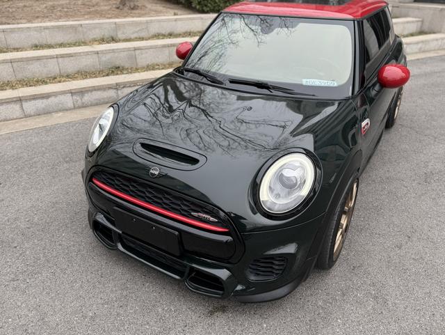 MINI JCW