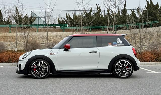 MINI JCW