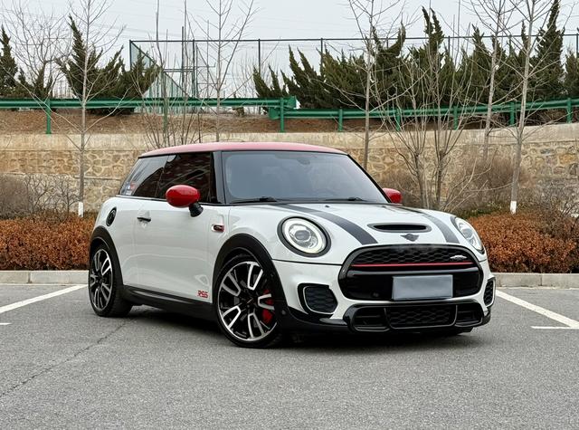 MINI JCW