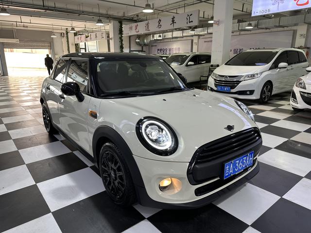 MINI MINI