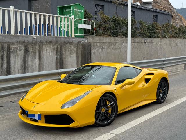 Ferrari 488