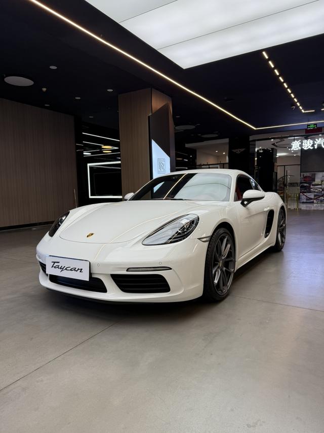 Porsche 718