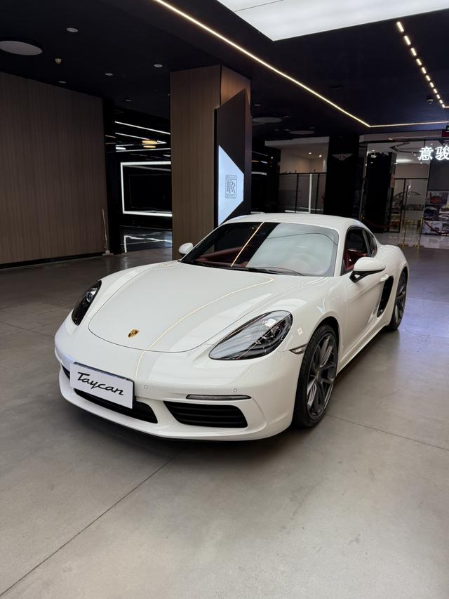 Porsche 718