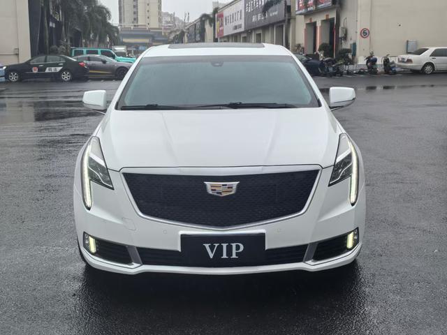 Cadillac XTS