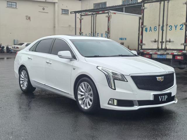 Cadillac XTS