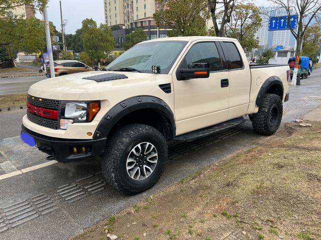 Ford F-150 Raptor