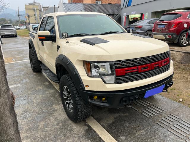 Ford F-150 Raptor