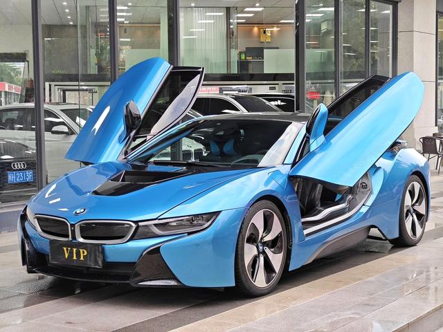 BMW i8