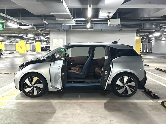 BMW i3 (imported)