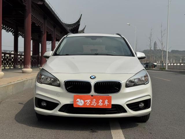 BMW 2 series multifunctional station wagon