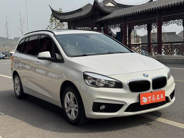 BMW 2 series multifunctional station wagon