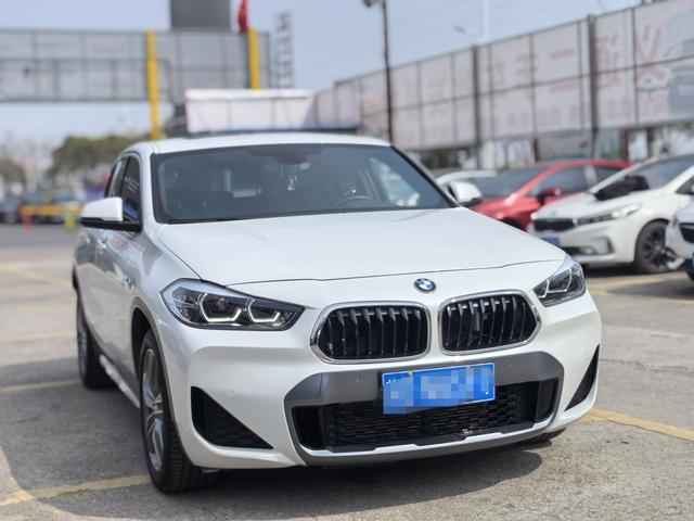 BMW X2