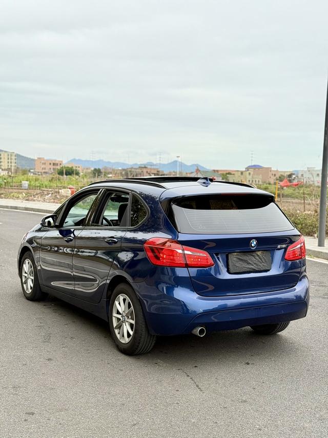 BMW 2 series station wagon