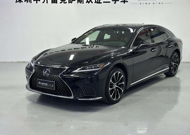 Lexus LS