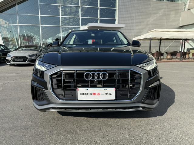 Audi Q8