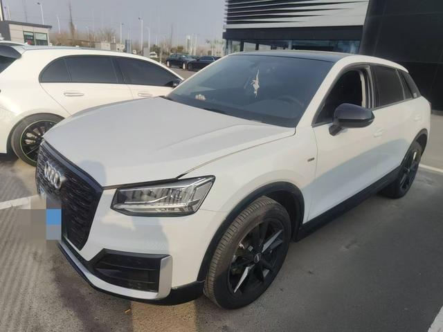 Audi Q2L