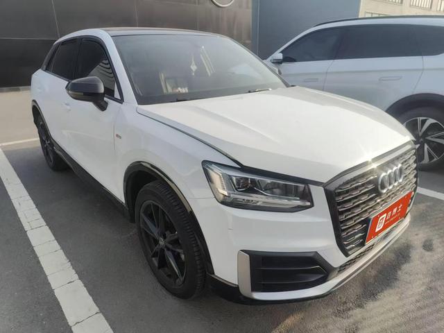 Audi Q2L