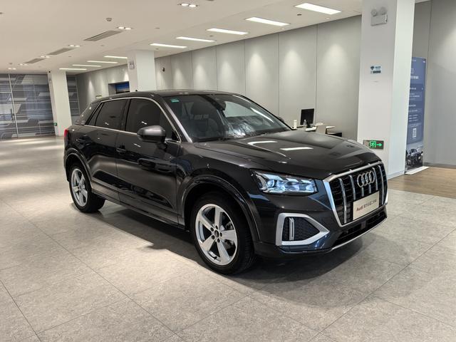 Audi Q2L