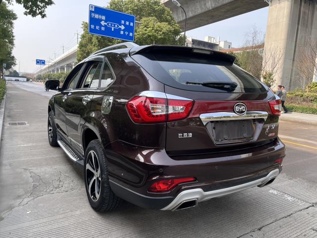 BYD S7