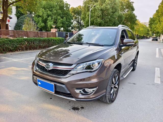 BYD S7