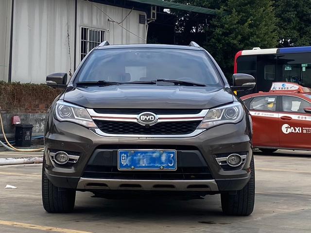 BYD S7