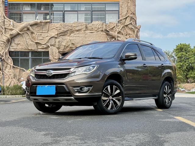 BYD S7