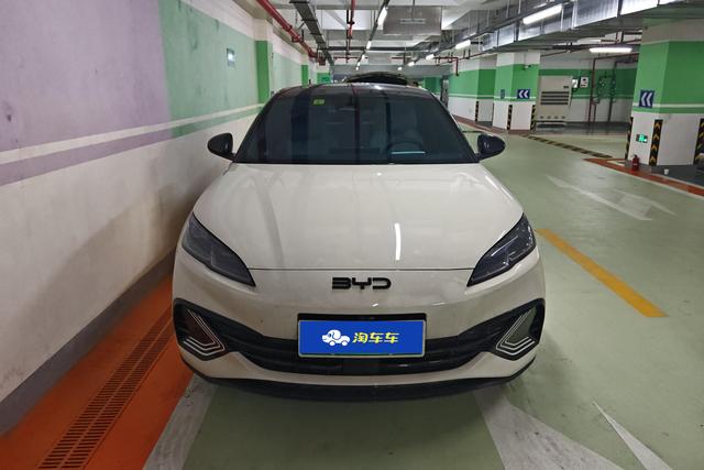 BYD Seal 06DM