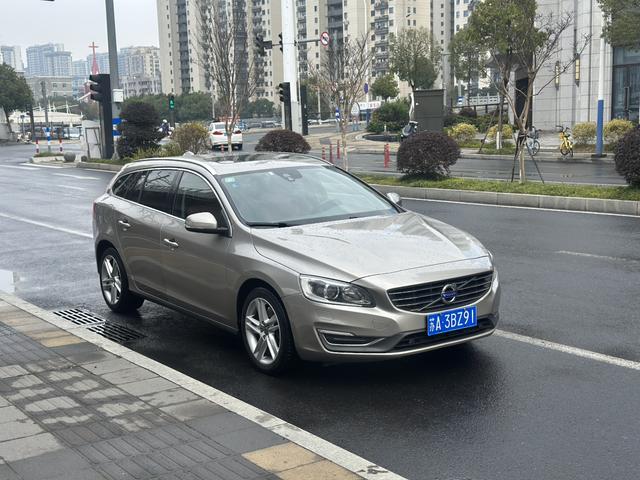 Volvo V60