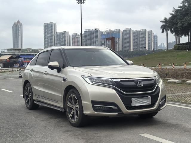 Honda UR-V