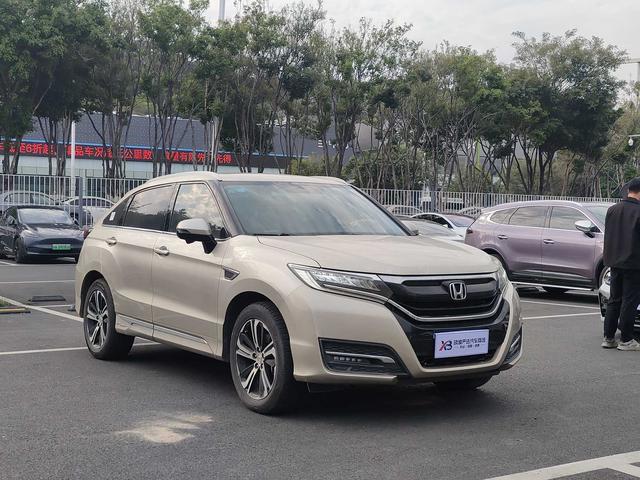 Honda UR-V