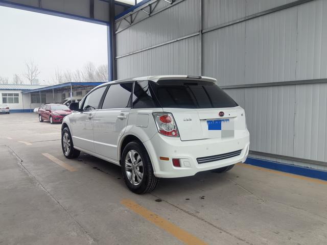 BYD e6