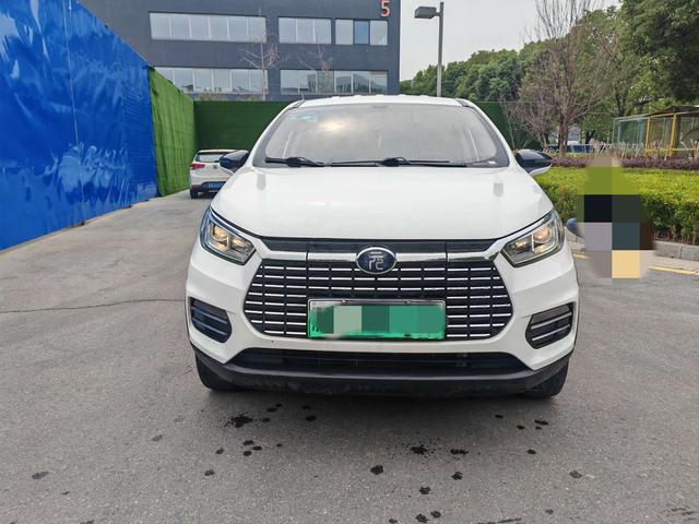 BYD Yuan EV