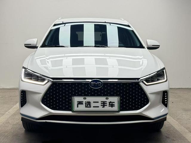 BYD e2