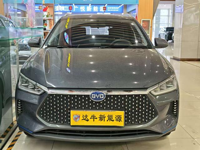 BYD e2