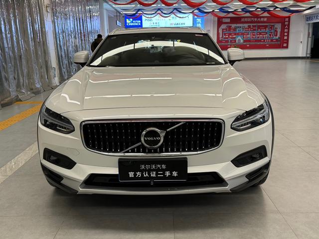 Volvo V90