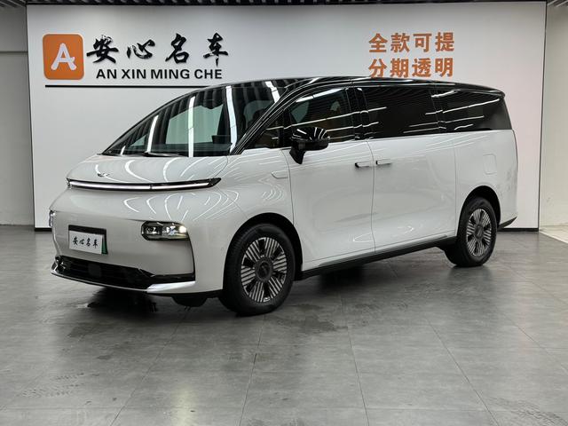 Geely Yizhen L380