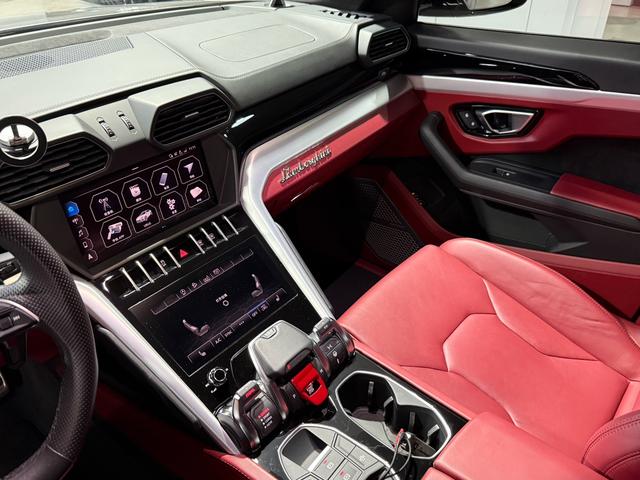 Lamborghini Urus Цена