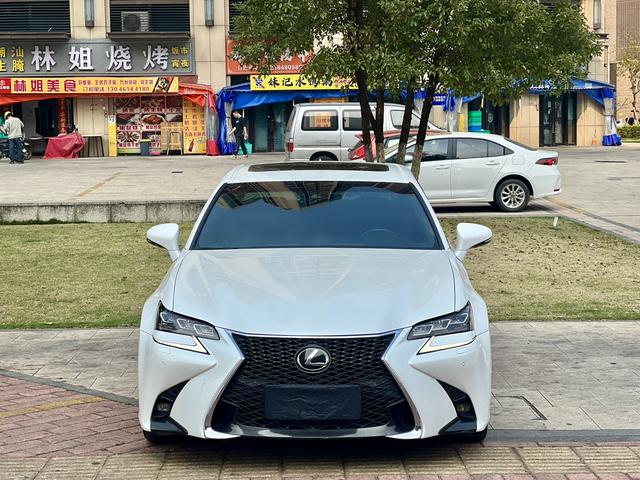 Lexus GS