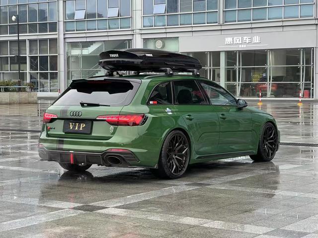 Audi RS 4