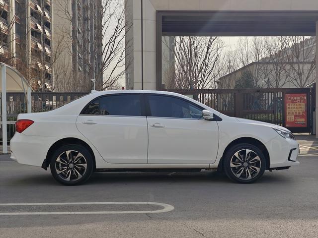 BYD QinEV