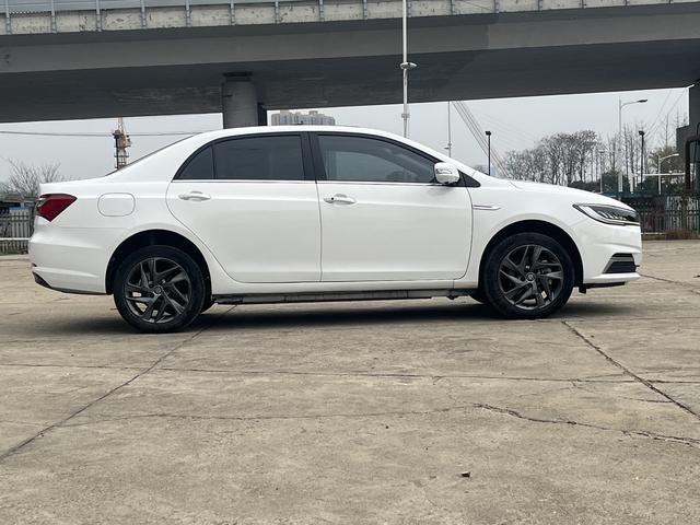 BYD QinEV