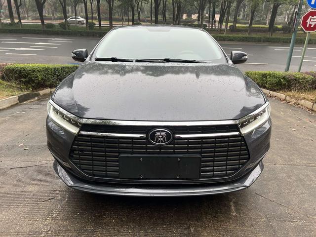 BYD QinEV